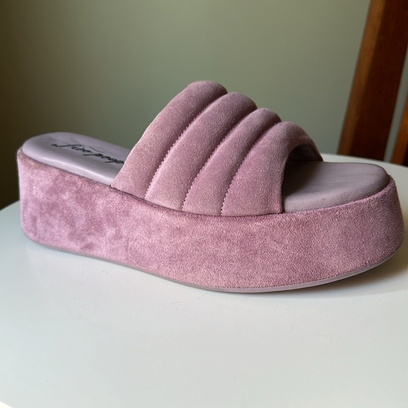 Free People Almost Paradise Platform Sandals Suede Orchid, size 38.5 /8.5. EUC - Picture 1 of 15